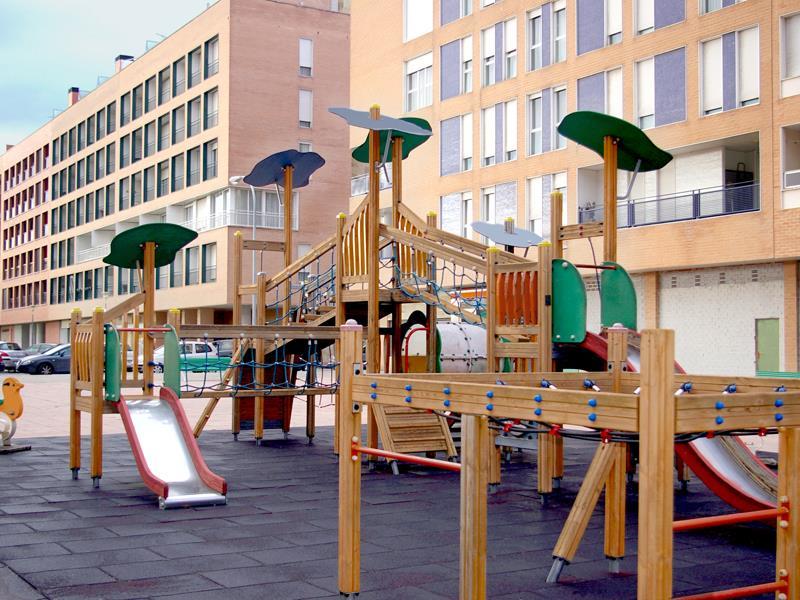 Suites Sercotel Mirasierra Pamplona Instalações foto